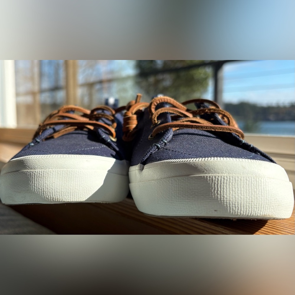 Sperry NWOT Blue Canvas Shoes with Rawhide Leather Laces w Signature Barrel Ties - Picture 3 of 7